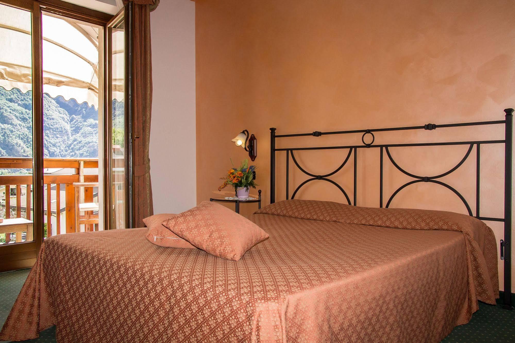 Crabun Hotel Pont-Saint-Martin Luaran gambar