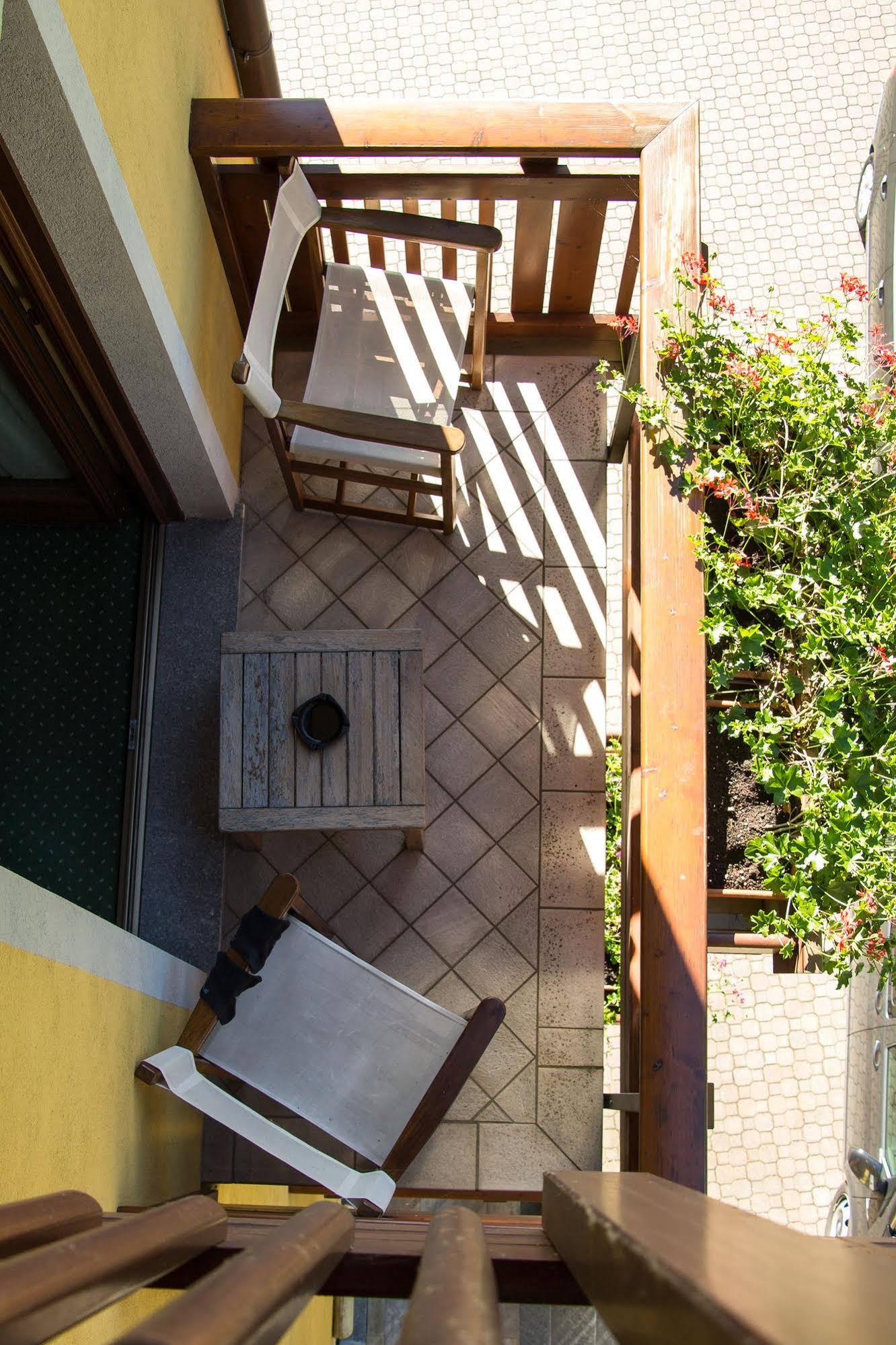 Crabun Hotel Pont-Saint-Martin Luaran gambar