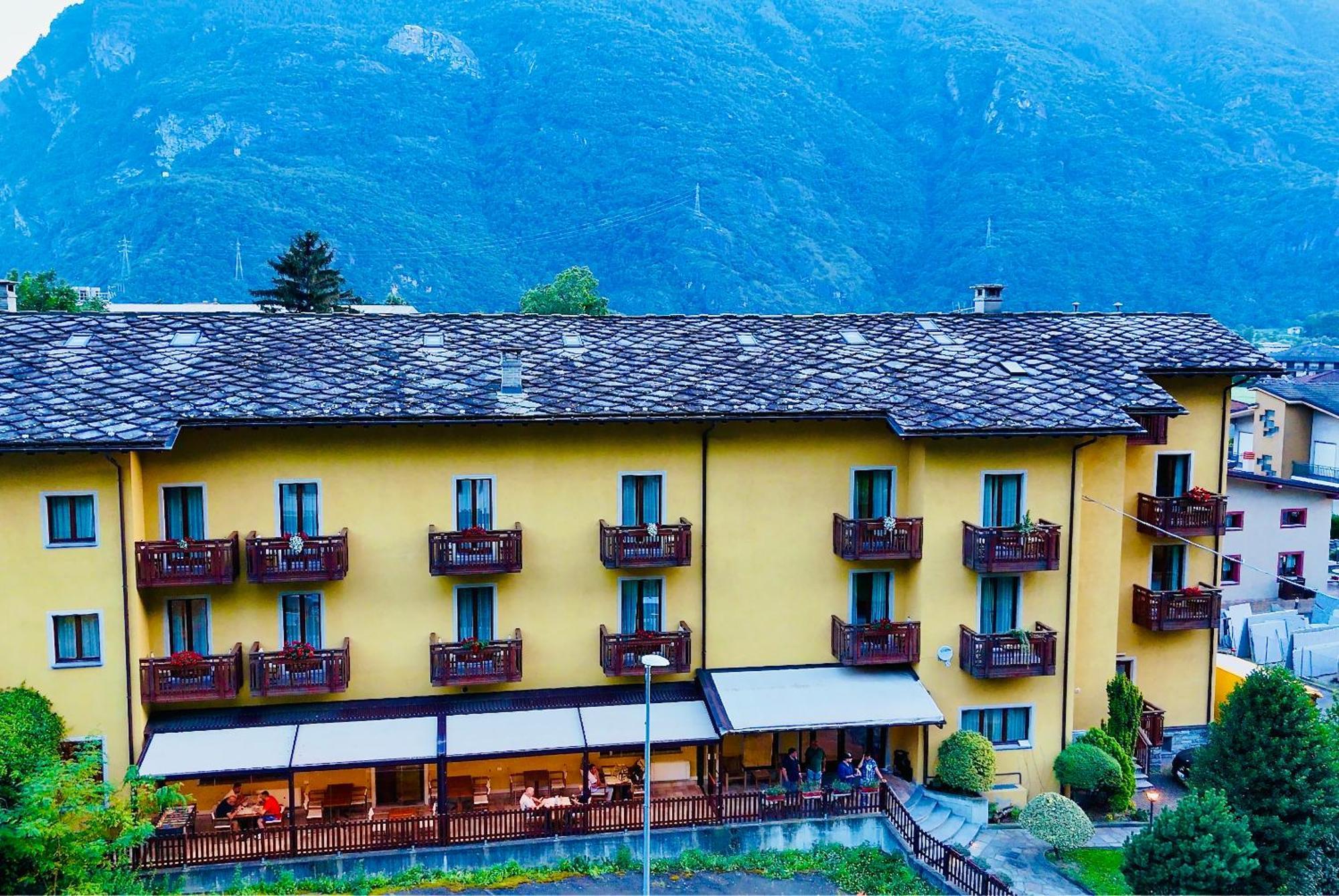 Crabun Hotel Pont-Saint-Martin Luaran gambar